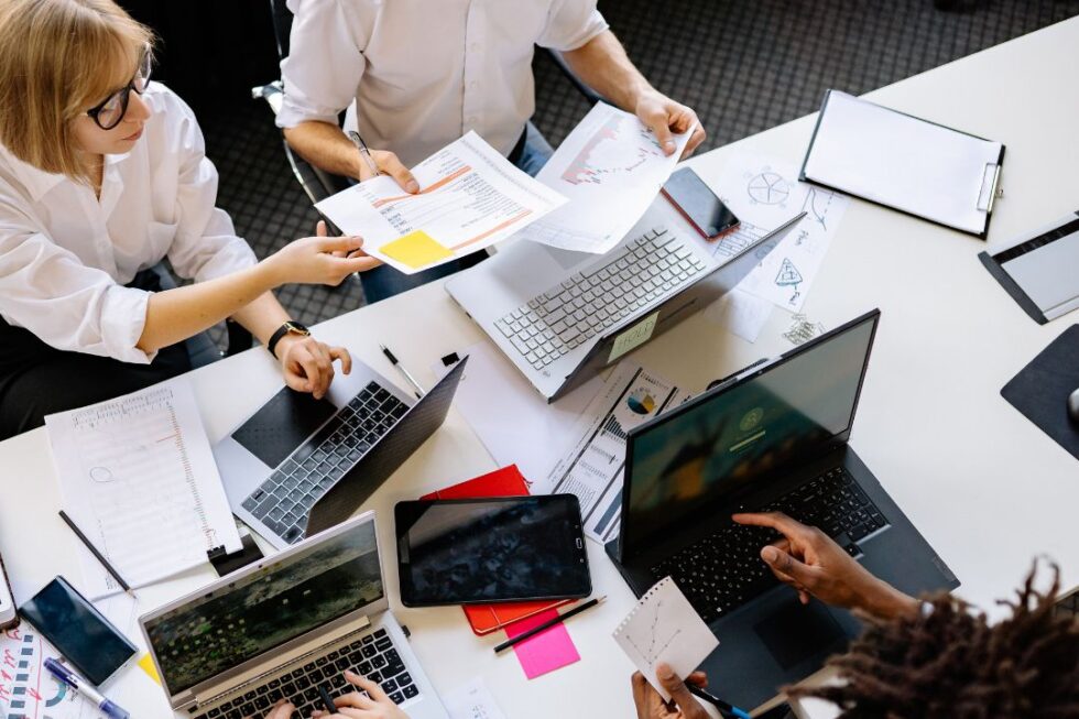 Pros and Cons of Shared Open Working Spaces